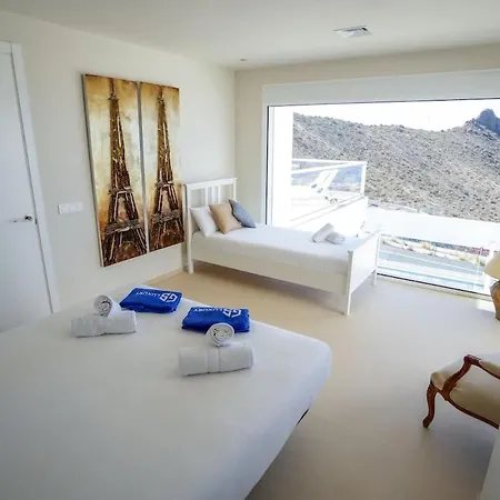 Gs Luxury Navarra Sunset, Luxury With Pool And Sea Views Vila