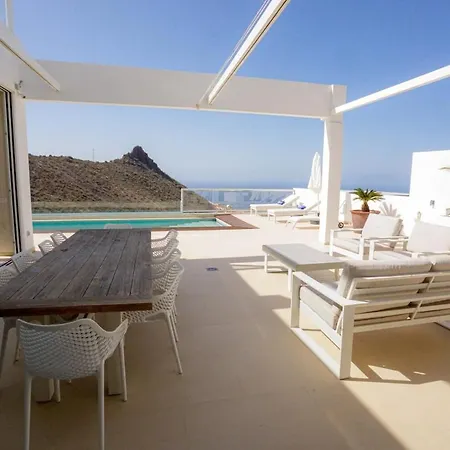 Villa Gs Luxury Navarra Sunset, Luxury With Pool And Sea Views *