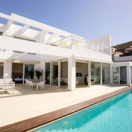 Gs Luxury Navarra Sunset, Luxury With Pool And Sea Views Villa